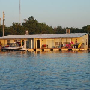 Lake Murray Floating Cabins TravelOK Oklahoma S Official Travel